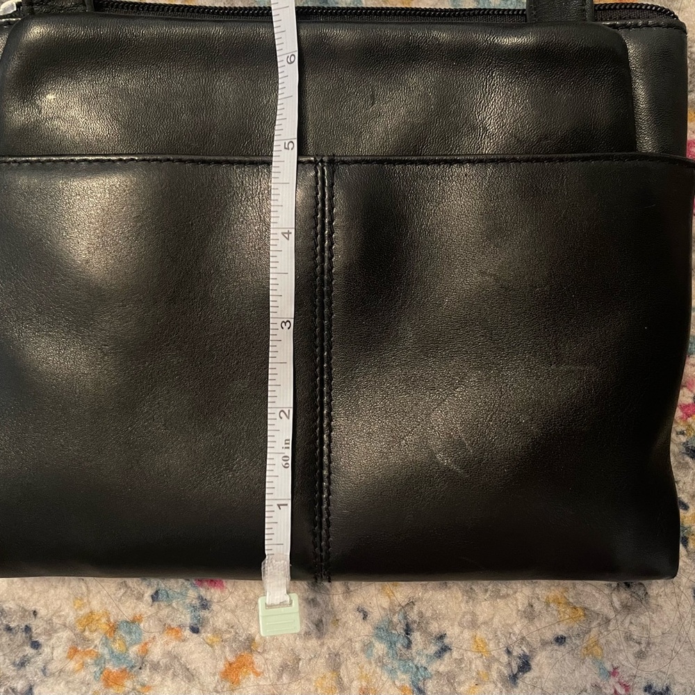 HOBO International Black Leather Crossbody Shoulder bag w/ double zipper closure - Picture 13 of 13